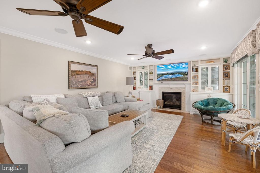 Image 8 of property listing at 2436 WESLEY AVE, Ocean City, NJ 08226