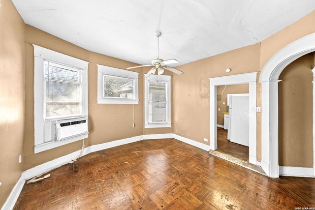 124 E Ashby Pl, San Antonio, TX 78212