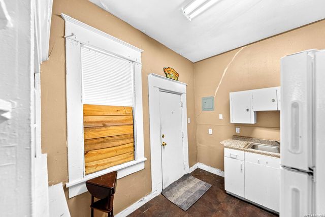 124 E Ashby Pl, San Antonio, TX 78212