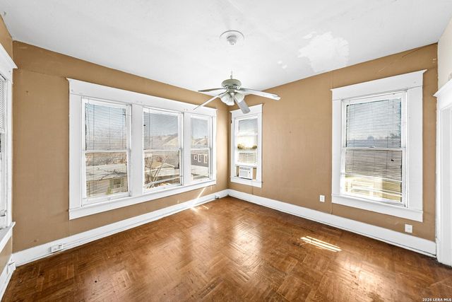 124 E Ashby Pl, San Antonio, TX 78212