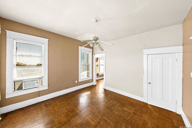 124 E Ashby Pl, San Antonio, TX 78212