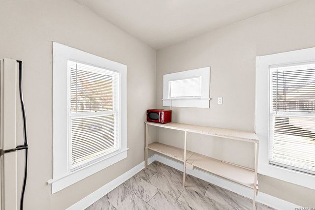 124 E Ashby Pl, San Antonio, TX 78212