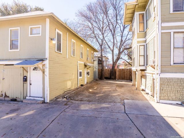 124 E Ashby Pl, San Antonio, TX 78212