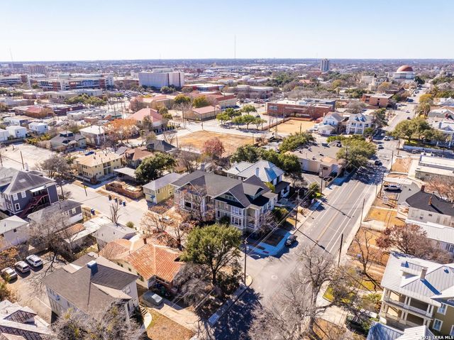 124 E Ashby Pl, San Antonio, TX 78212