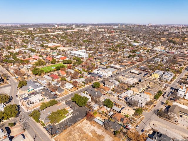 124 E Ashby Pl, San Antonio, TX 78212