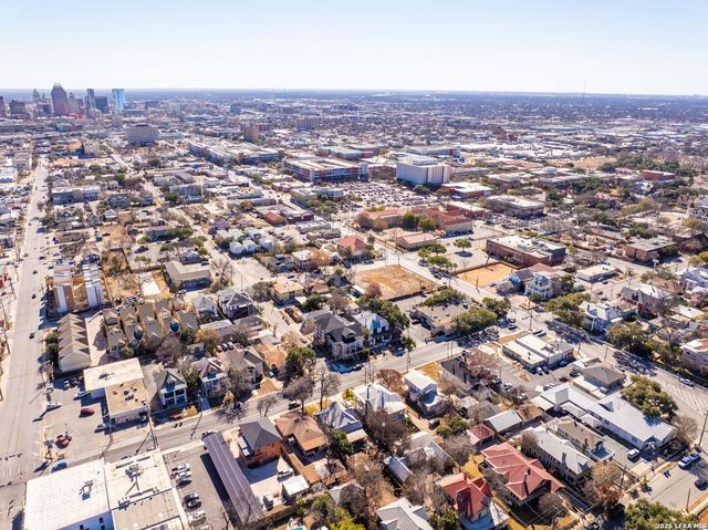 124 E Ashby Pl, San Antonio, TX 78212