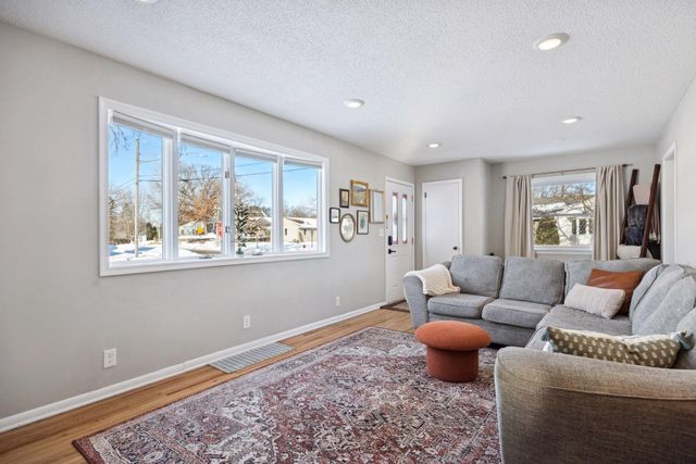 3401 Aquila Avenue S, Saint Louis Park, MN 55426