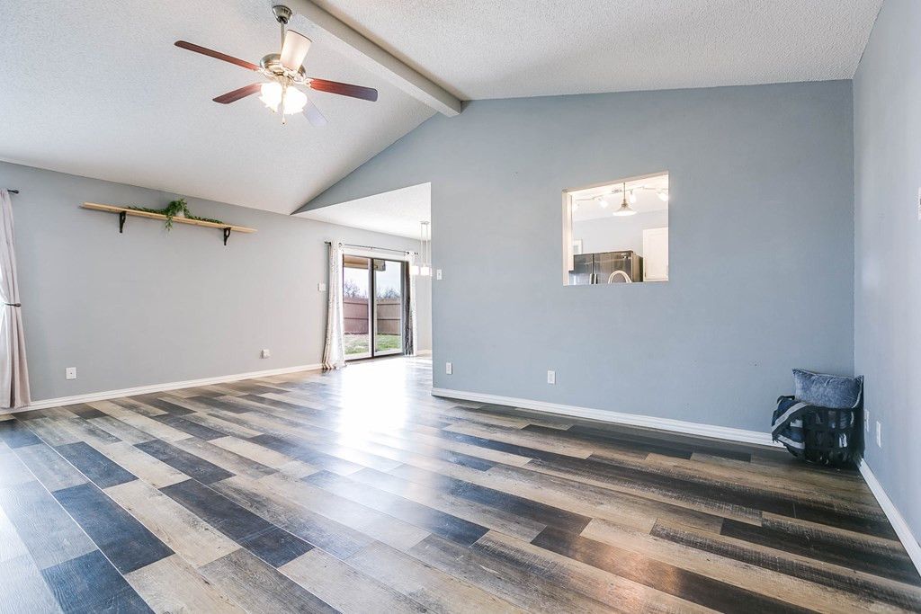 Image 5 of property listing at 1221 Elmo Lane, San Angelo, TX 76905
