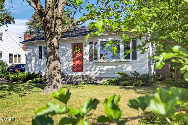 28 Smith Avenue, Colonie, NY 12205