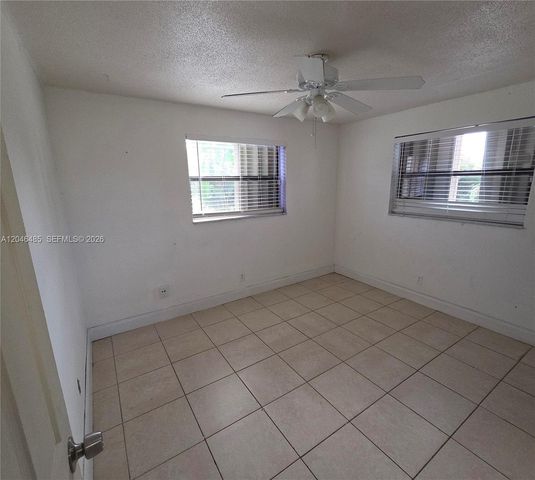 323 NW 4th Pl, Deerfield Beach, FL 33441
