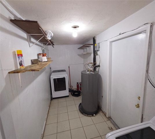 323 NW 4th Pl, Deerfield Beach, FL 33441