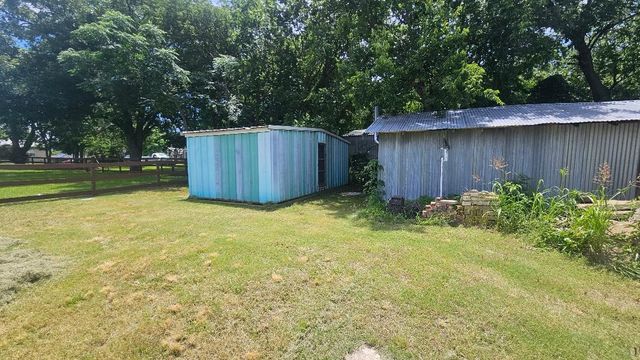 116 E Cooper Street, Pilot Point, TX 76258
