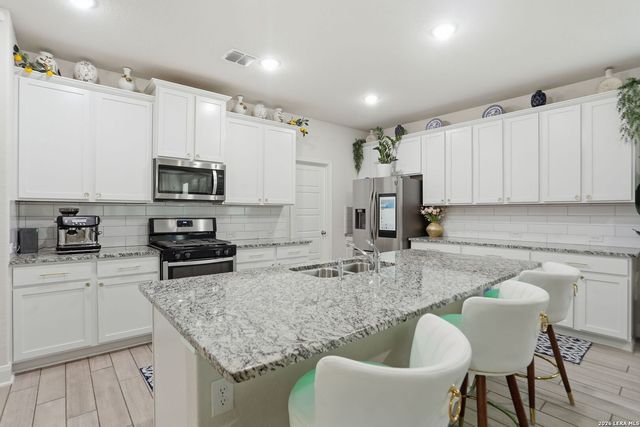 3436 Iron Cyn, Bulverde, TX 78163