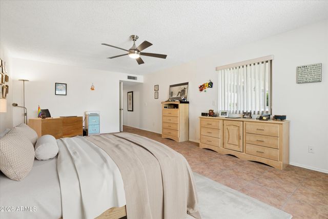 26406 S JARDIN Drive, Sun Lakes, AZ 85248
