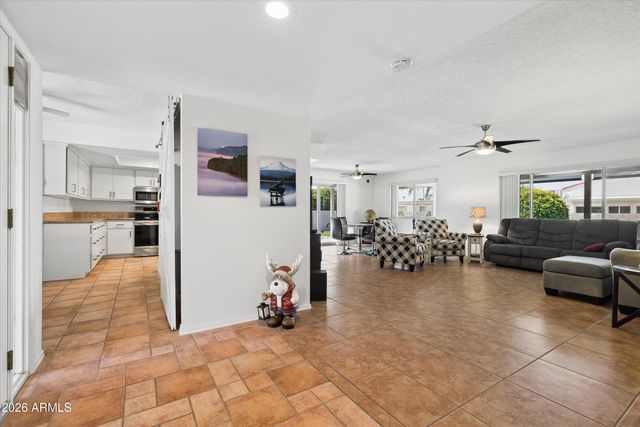 26406 S JARDIN Drive, Sun Lakes, AZ 85248