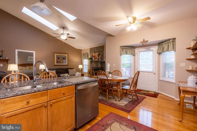 540 HOGAN DR, Martinsburg, WV 25405
