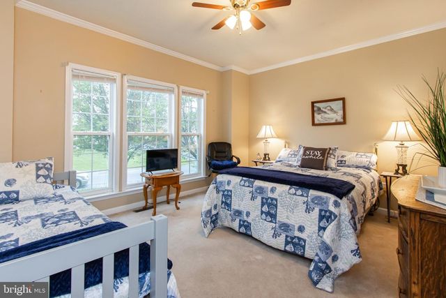 540 HOGAN DR, Martinsburg, WV 25405
