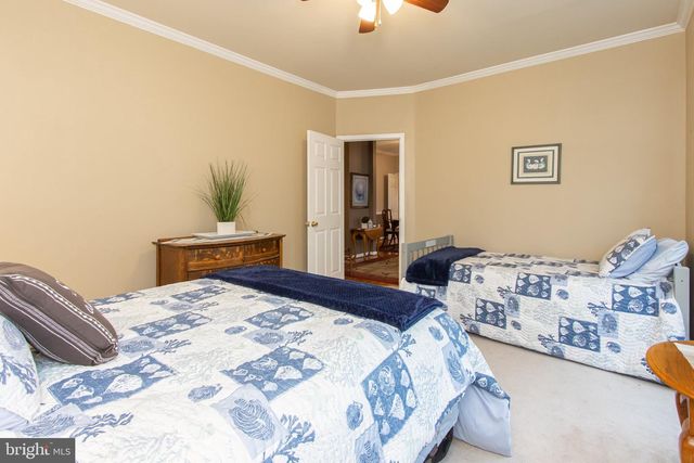 540 HOGAN DR, Martinsburg, WV 25405