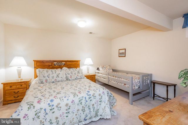540 HOGAN DR, Martinsburg, WV 25405