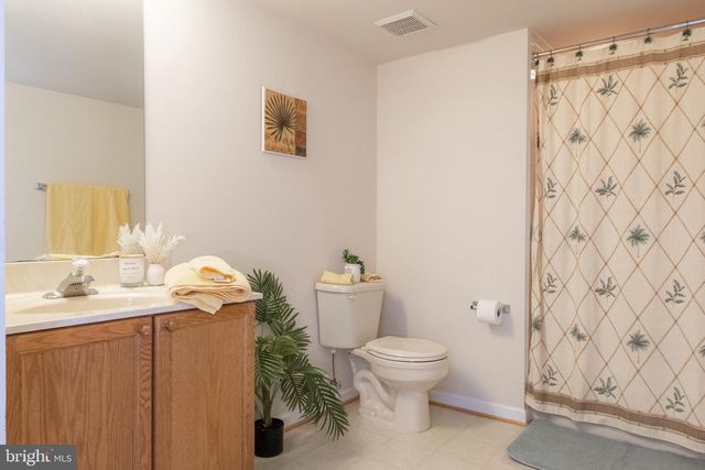 540 HOGAN DR, Martinsburg, WV 25405