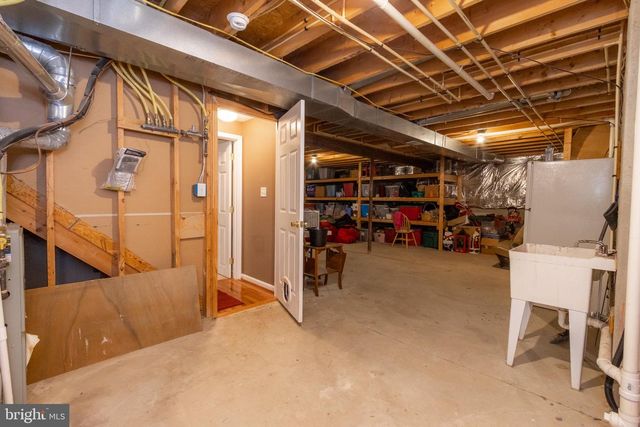 540 HOGAN DR, Martinsburg, WV 25405