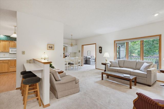 1900 Victoria Road S J, Mendota Heights, MN 55118