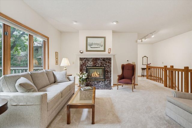 1900 Victoria Road S J, Mendota Heights, MN 55118