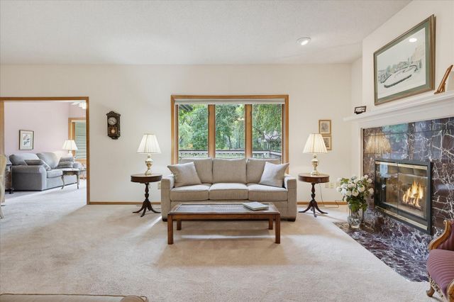 1900 Victoria Road S J, Mendota Heights, MN 55118