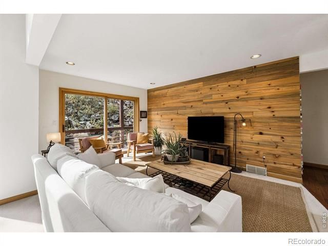 2626 Crestridge Court, Boulder, CO 80302