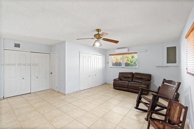 14760 Lewis Rd 14760, Miami Lakes, FL 33014