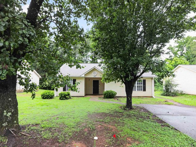 1872 Tamara Way, Spartanburg, SC 29301