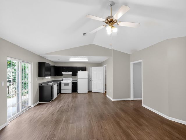 1872 Tamara Way, Spartanburg, SC 29301