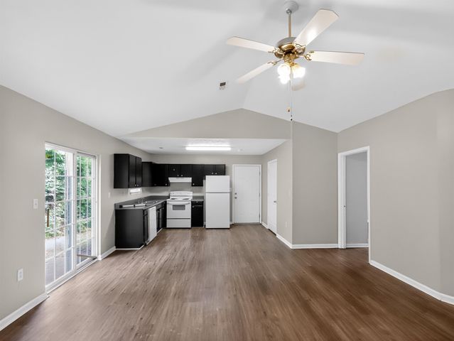 1872 Tamara Way, Spartanburg, SC 29301