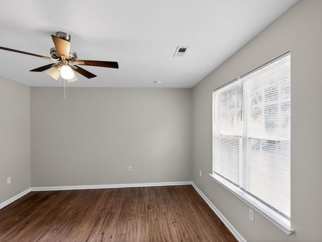 1872 Tamara Way, Spartanburg, SC 29301
