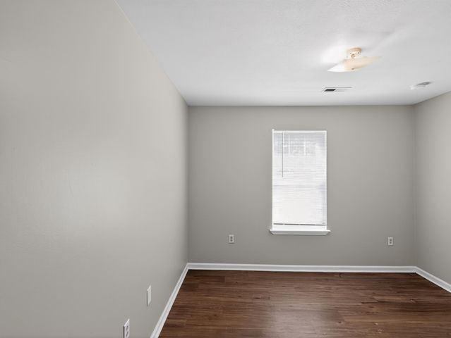 1872 Tamara Way, Spartanburg, SC 29301