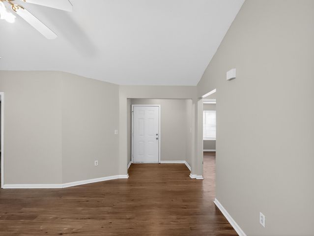 1872 Tamara Way, Spartanburg, SC 29301