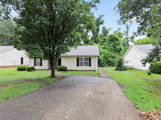 1872 Tamara Way, Spartanburg, SC 29301