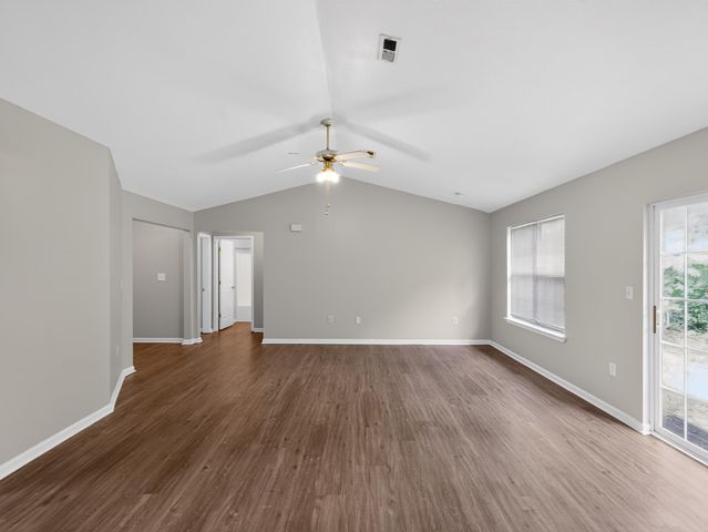 1872 Tamara Way, Spartanburg, SC 29301