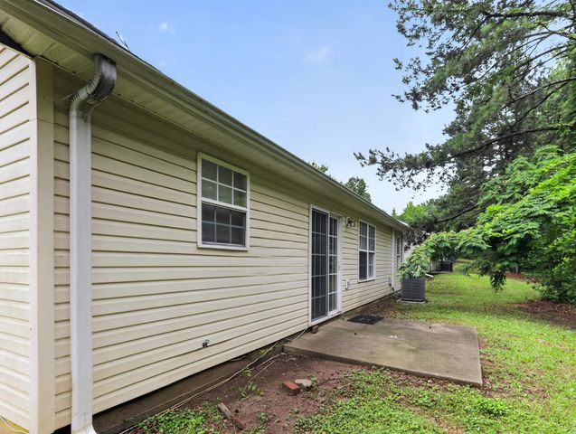 1872 Tamara Way, Spartanburg, SC 29301