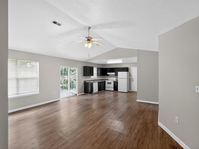 1872 Tamara Way, Spartanburg, SC 29301