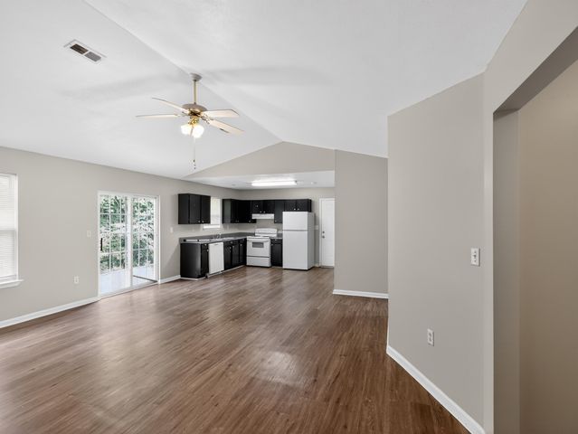 1872 Tamara Way, Spartanburg, SC 29301