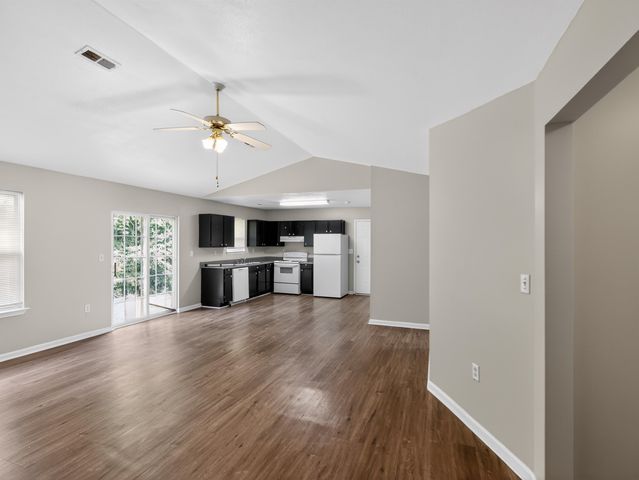 1872 Tamara Way, Spartanburg, SC 29301