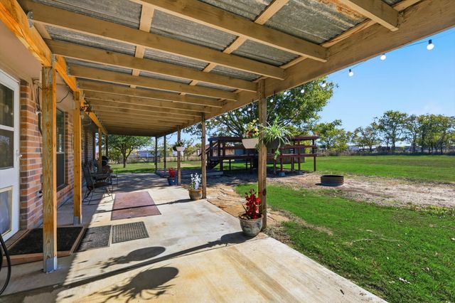 11649 Mitchell Circle, Ponder, TX 76259