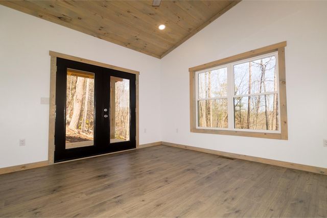 134 Holler Top Road, Campton, KY 41301