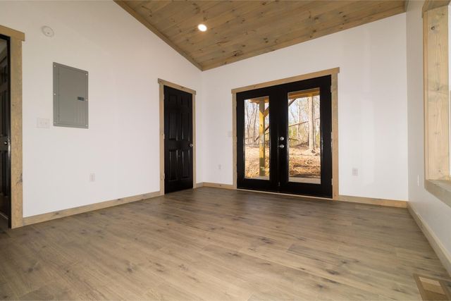 134 Holler Top Road, Campton, KY 41301