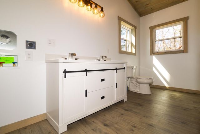 134 Holler Top Road, Campton, KY 41301