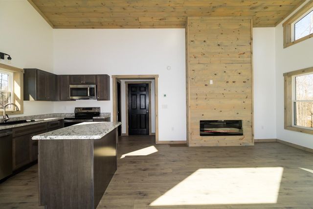 134 Holler Top Road, Campton, KY 41301