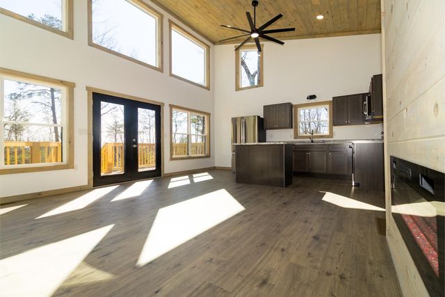 134 Holler Top Road, Campton, KY 41301