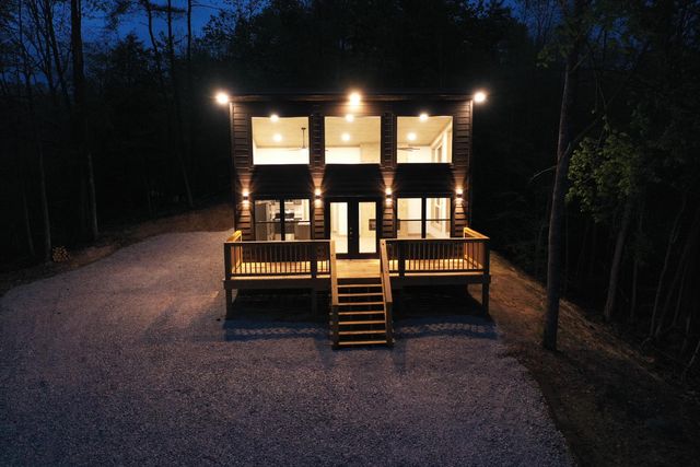 134 Holler Top Road, Campton, KY 41301