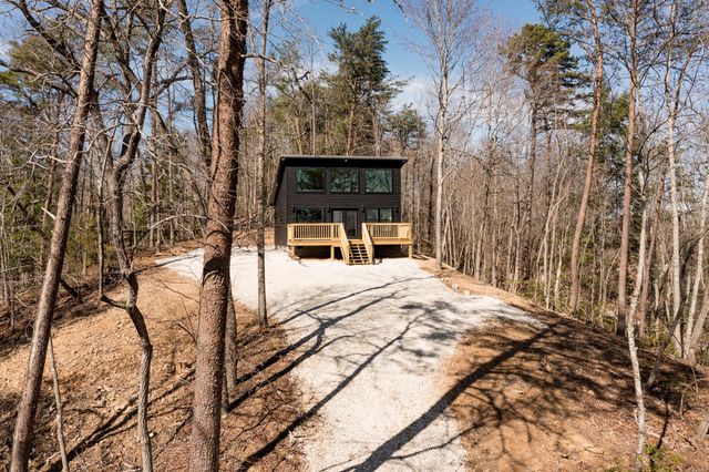 134 Holler Top Road, Campton, KY 41301